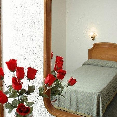 Senorial Otel Madrid Oda fotoğraf