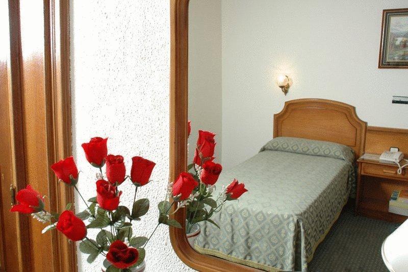 Senorial Otel Madrid Oda fotoğraf