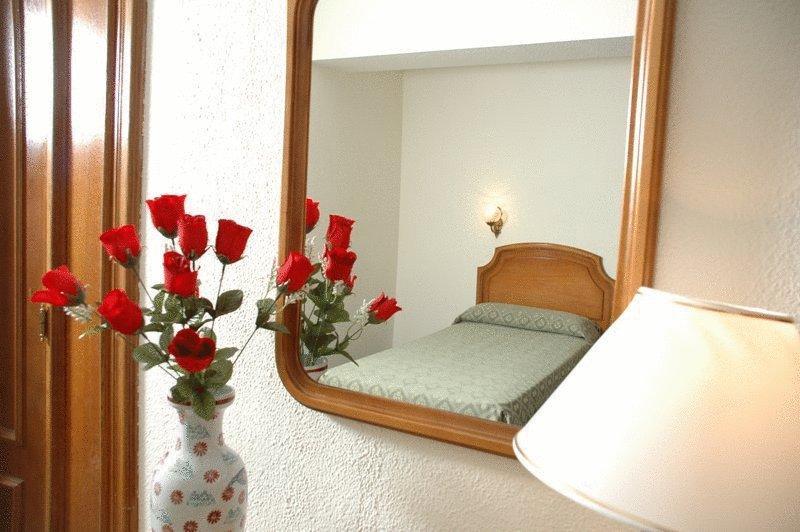 Senorial Otel Madrid Oda fotoğraf